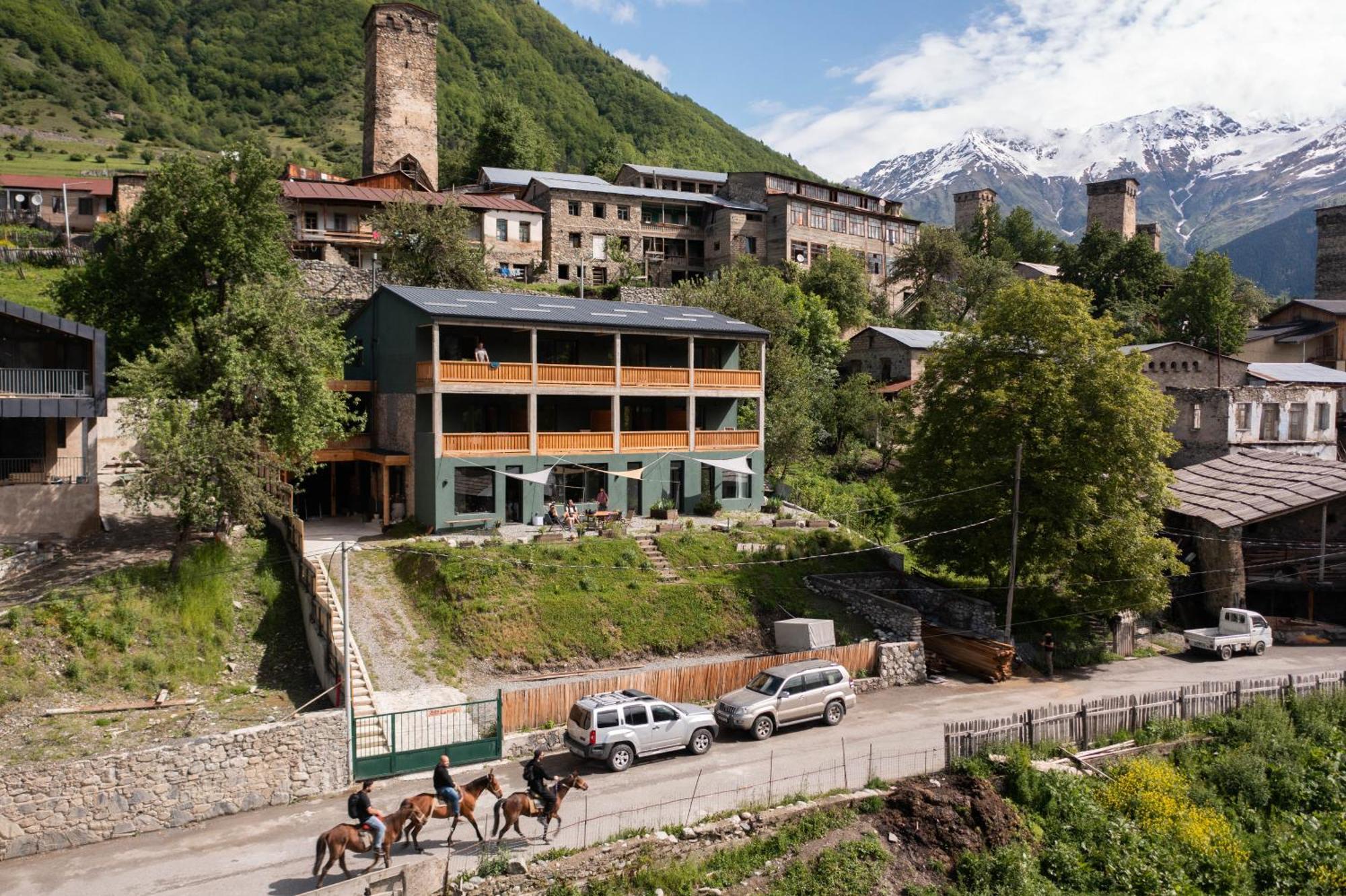 Hotel Lamish Mestia Exterior photo